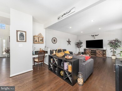 17023 Cass Brook Ln, Woodbridge, VA 22191 - photo 7