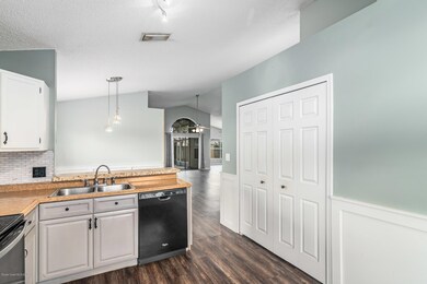 2555 Saint Pauls Dr, Titusville, FL 32780 - photo 4