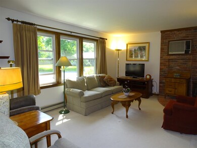 62 Brookmeade Cir, White River Junction, VT 05001 - photo 3