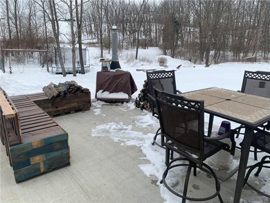 7314 Swamp Hollow Rd, Slatington, PA 18080 - photo 4