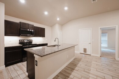 9213 Red Cliff Ave, Odessa, TX 79765 - photo 6