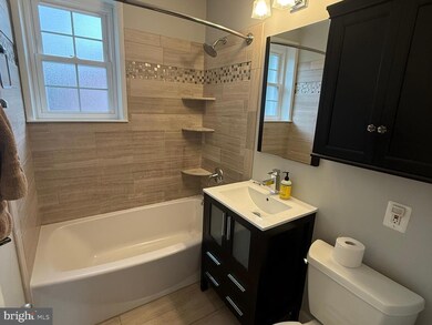 2615 S Walter Reed Dr unit B, Arlington, VA 22206 - photo 3