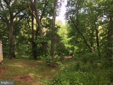 564 Newtown Rd, Langhorne, PA 19047 - photo 3