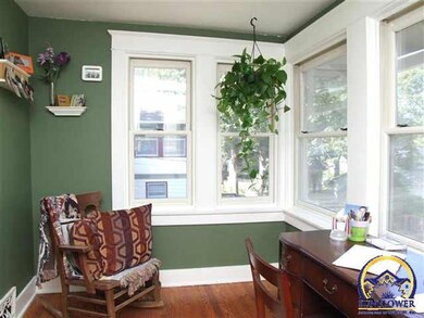 126 SW Broadmoor Ave, Topeka, KS 66606 - photo 6