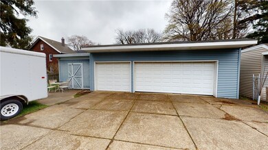 Exterior Front Garage
