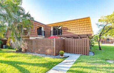 PRIVATE WALKWAY & FENCED IN COURTYARD 