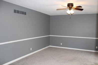 5200 Kenwood Dr, Newburgh, IN 47630 - photo 5