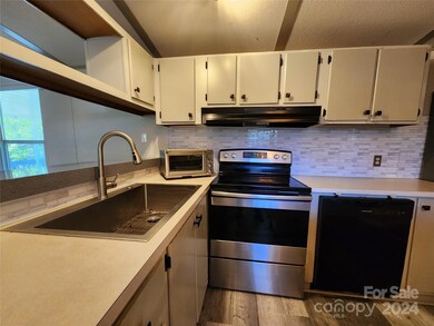 Kitchen with Updated Farmhouse Sink