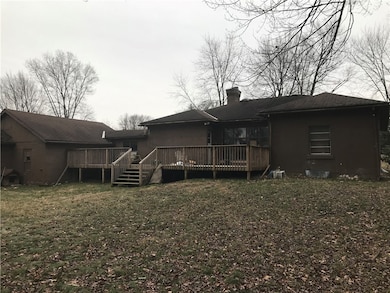 Rear showing deck.