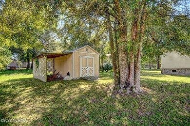 200 Cedar Hollow Ct Sneads-large-018-She