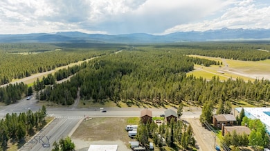 19 Iris St, West Yellowstone, MT 59758 - photo 6