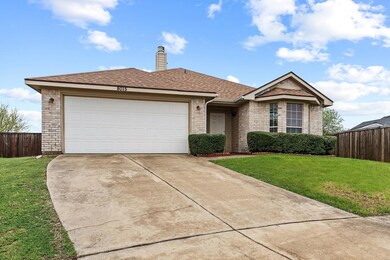 8015 Cassie Ct, Dallas, TX 75232 - photo 2