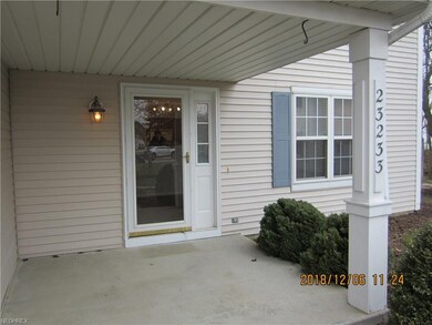 23233 Grist Mill Ct unit 25A, Olmsted Falls, OH 44138 - photo 2