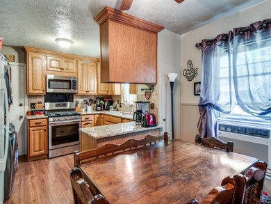 2631 W Johnson St, Denison, TX 75020 - photo 5