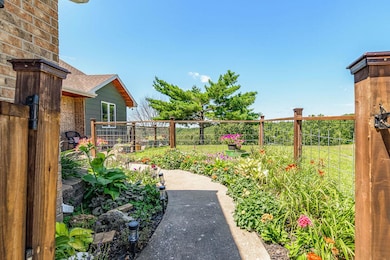4 Home Walkway