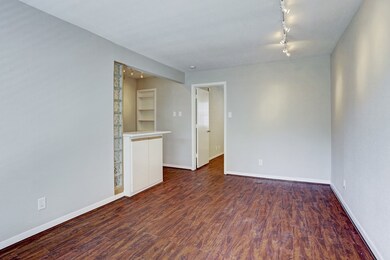 2023 Huldy St unit 7, Houston, TX 77019 - photo 2