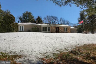 70 Phillip Dr, Kirkwood, PA 17536 - photo 2