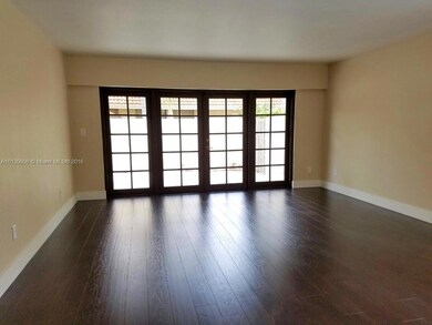 3535 Magellan Cir unit 521, Miami, FL 33180 - photo 6