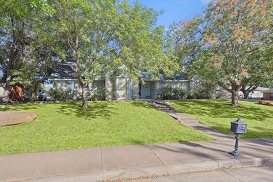View of front of house featuring a front yard