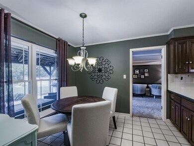 Dinette off of kitchen.