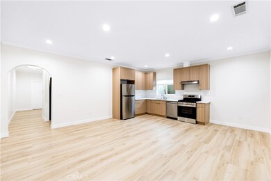 720 E Windsor Rd unit C, Glendale, CA 91205 - photo 3