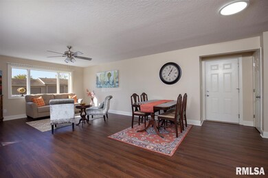 2413 W 54th St unit 1, Davenport, IA 52806 - photo 3