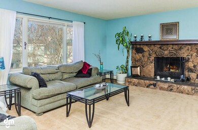 13419 Karen Street Anchorage-large-003-L