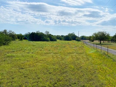 996 Meadow Hill Rd, Fort Worth, TX 76108 - photo 2