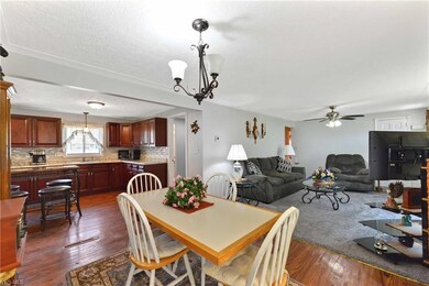 4855 Ferndale Ave, Sheffield Lake, OH 44054 - photo 6