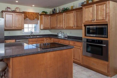 109 Farm View Ct, Douglassville, PA 19518 - photo 5