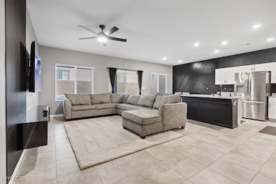 10967 Cambridge Lakes Ave, Las Vegas, NV 89166 - photo 4