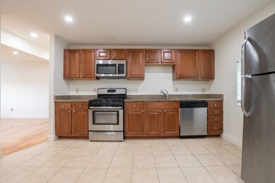 146 Willow St unit 21, Waltham, MA 02453 - photo 6