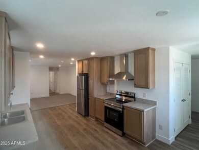 22936 W Forest Pleasant Place unit 2, Wittmann, AZ 85361 - photo 3