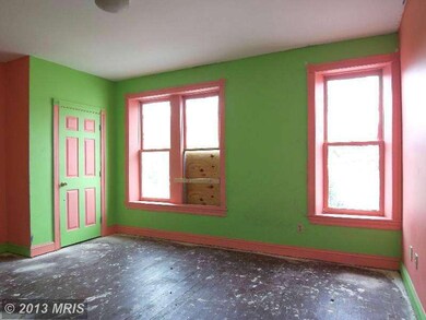 42 N Locust St, Hagerstown, MD 21740 - photo 6