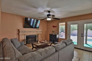 907 W Spur-28