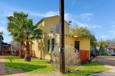 418 Clay St unit 401, San Antonio, TX 78204 - photo 2