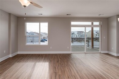 Aventura unit 312, West Des Moines, IA 50266 - photo 6