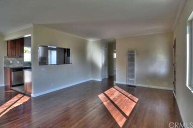 Living Room toward bedrooms
