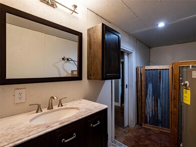 5323 Fm 2303 unit 2, Stephenville, TX 76401 - photo 6