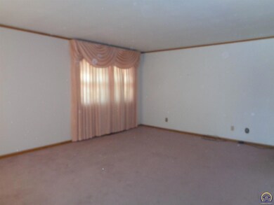 2521 SW Topeka Blvd, Topeka, KS 66611 - photo 3