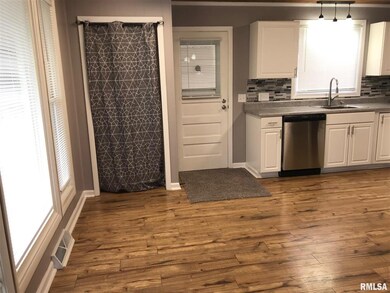 210 Mayfair Dr, Lincoln, IL 62656 - photo 7