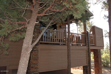 BACK PATIO (2)