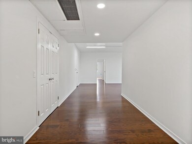 191 Presidential Blvd unit R517, Bala Cynwyd, PA 19004 - photo 2