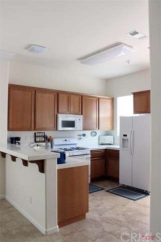 Pull up stools for breakfast at the kitchen counte