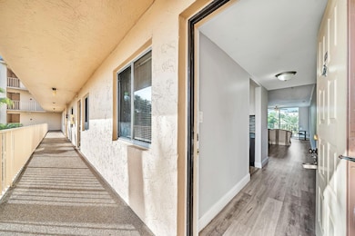 14307 Bedford Dr unit 204, Delray Beach, FL 33446 - photo 3