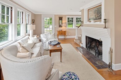 29 Howe St, Hingham, MA 02043 - photo 4