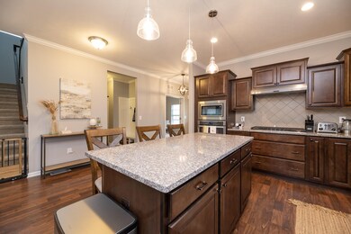 2505 Avalon Woods Dr, Portage, MI 49024 - photo 6