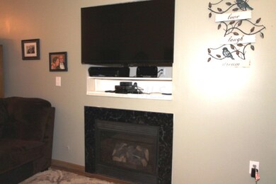 7101 Reynolds Crossing Dr, Reynoldsburg, OH 43068 - photo 4