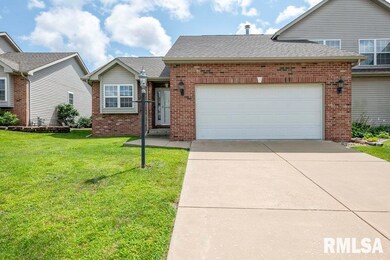 4606 N Weaverridge Blvd, Peoria, IL 61615 - photo 2