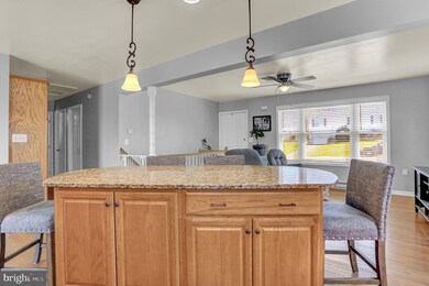 2715 Tattoo Dr, Chambersburg, PA 17202 - photo 5